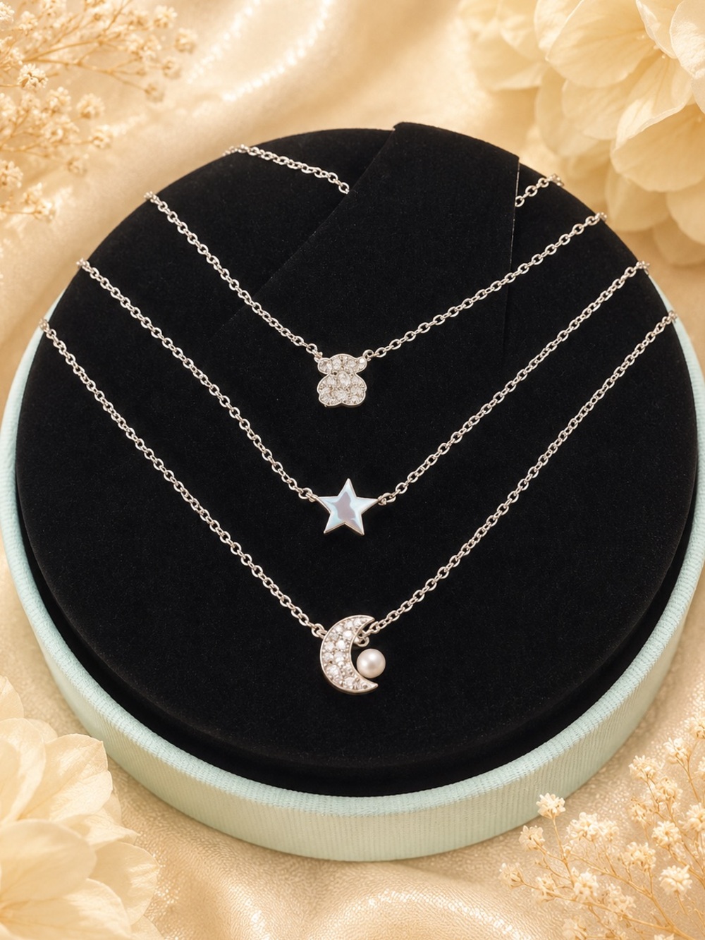 Nocturne triple necklace with silver, bear, moon and mixed 43CM